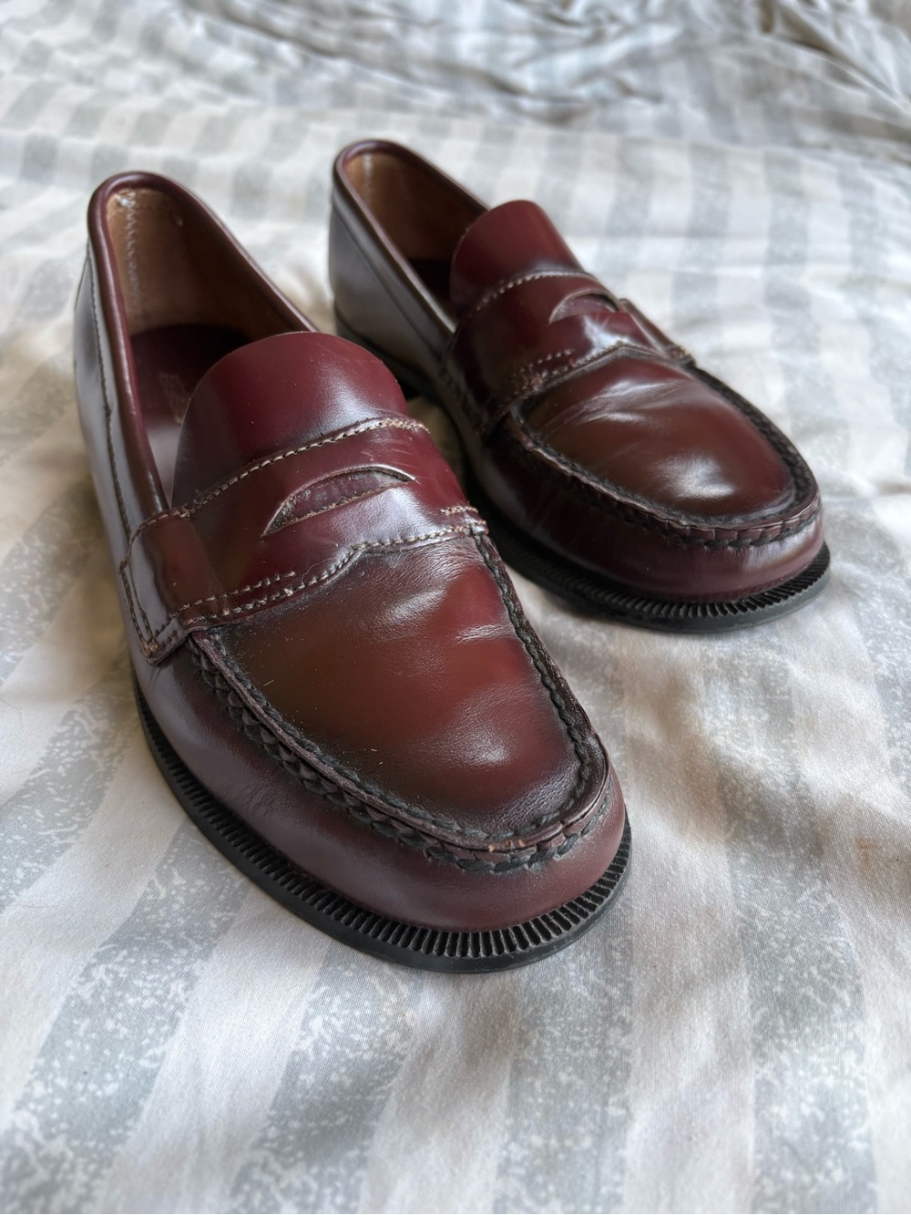 Bass & Co. Women’s Burgundy Leather Penny Loafers Size 7N Classic Dress Shoes - Picture 3 of 10
